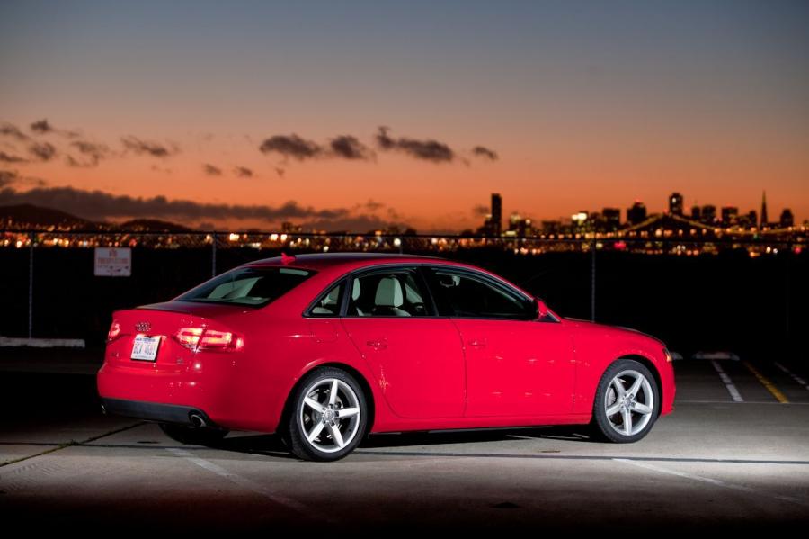  Audi A4 3.2 FSI Quattro Sedan (B8, 8K) 2007 года  (NA) (фото 27 из 32)